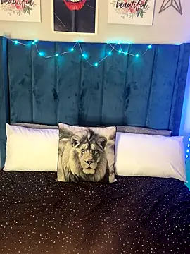 Dime-   online show from November 21, 11:03 pm