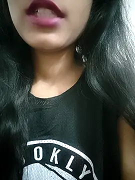 Hot Goldengirl online show from March 10, 9:21 am