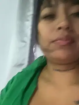 Snapshot of luisa16xxx chatting on February 13, 9:38 pm luisa16xxx online show from February 13, 9:38 pm