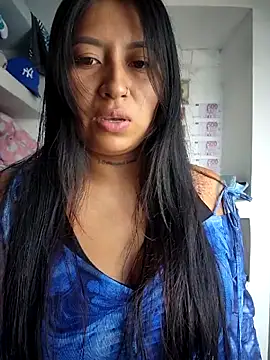 Snapshot of luisa16xxx chatting on October 18, 7:47 pm luisa16xxx online show from October 18, 7:47 pm