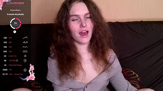 Snapshot of Jenna_Sativa chatting on January 12, 6:49 pm Jenna Sativa online show from January 12, 6:49 pm
