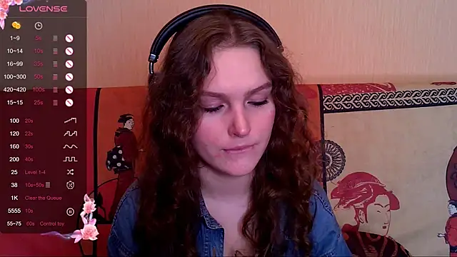 Snapshot of Jenna_Sativa chatting on January 14, 4:40 pm Jenna Sativa online show from January 14, 4:40 pm