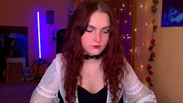 Snapshot of Jenna_Sativa chatting on May 7, 1:27 pm Jenna Sativa online show from May 7, 1:27 pm