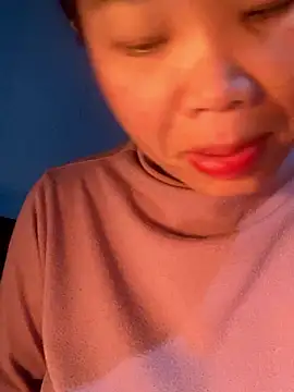 Laura8910 online show from December 5, 5:26 am