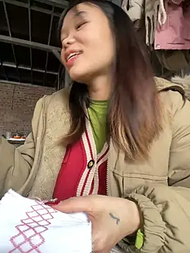 Laura8910 online show from February 14, 7:28 am