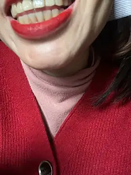 Laura8910 online show from February 25, 7:09 am