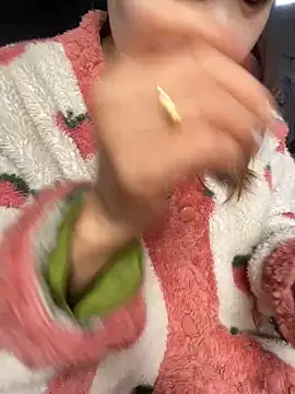 Laura8910 online show from March 17, 7:57 am