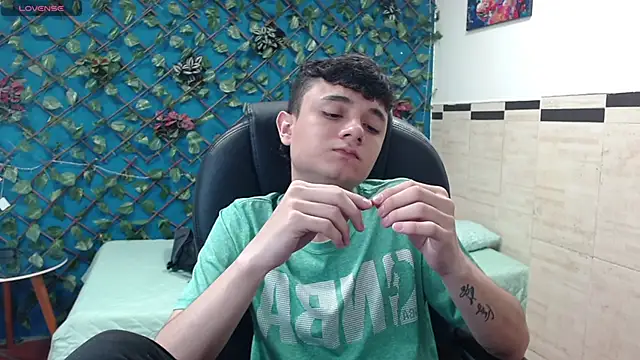 Waturox online show from February 11, 7:05 pm