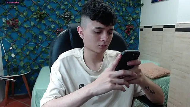 Waturox online show from February 19, 7:27 pm