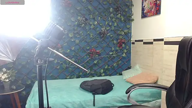 Waturox online show from March 6, 1:05 am