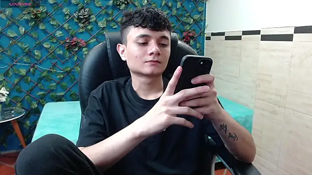 Waturox online show from March 22, 7:09 pm