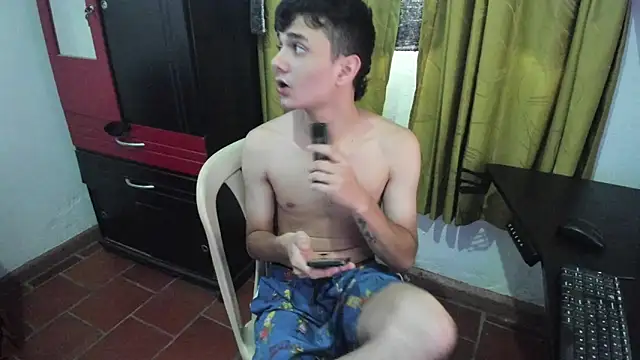 Waturox online show from March 21, 9:40 pm