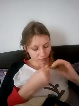 Snapshot of KimySandy chatting on February 5, 5:52 am KimySandy online show from February 5, 5:52 am