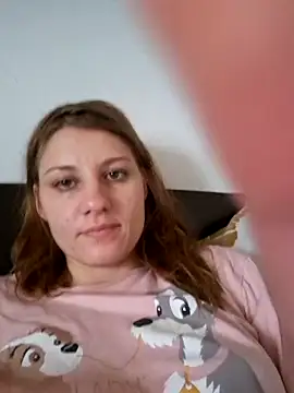 Snapshot of KimySandy chatting on February 8, 7:59 am KimySandy online show from February 8, 7:59 am