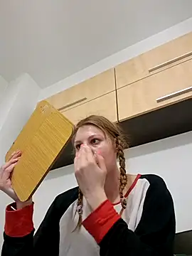 Snapshot of KimySandy chatting on March 15, 2:56 am KimySandy online show from March 15, 2:56 am