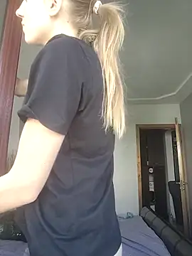 Snapshot of KimySandy chatting on September 19, 8:16 am KimySandy online show from September 19, 8:16 am