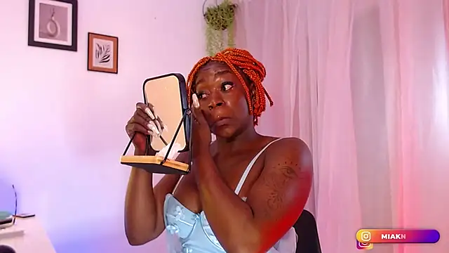 MiaKnox online show from December 26, 11:03 pm