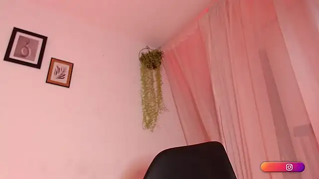 MiaKnox online show from December 27, 10:59 pm