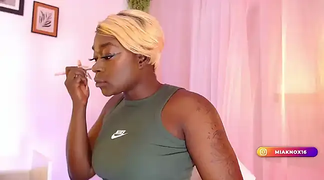 MiaKnox online show from January 16, 10:32 am