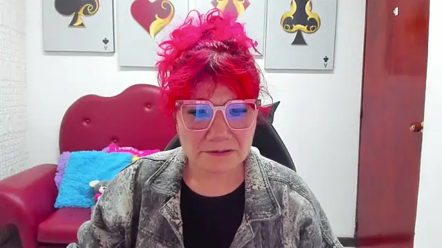 Salomeediaz  online show from December 22, 9:01 pm