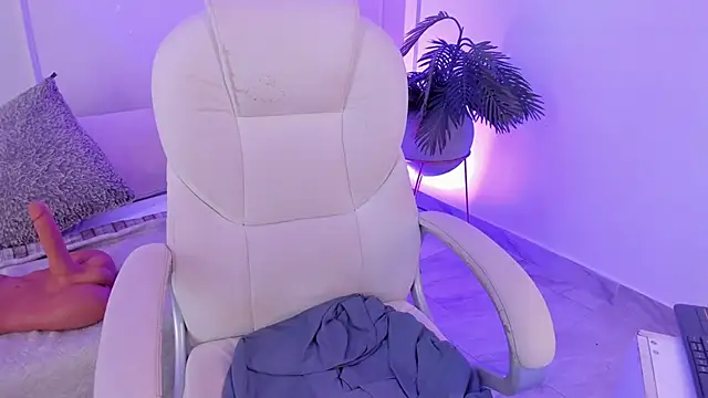 Mariapettit online show from March 3, 12:37 pm