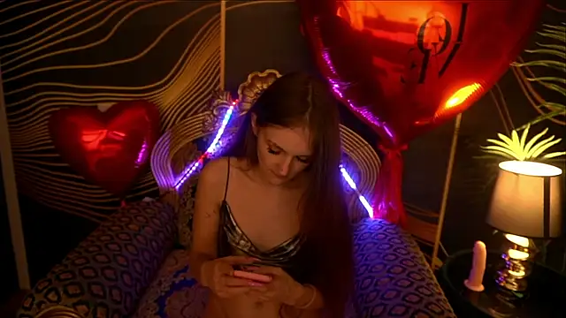 Snapshot of PamelaXX_ chatting on February 19, 3:06 am PamelaXX online show from February 19, 3:06 am