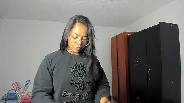 nicole volkov online show from February 18, 1:32 am