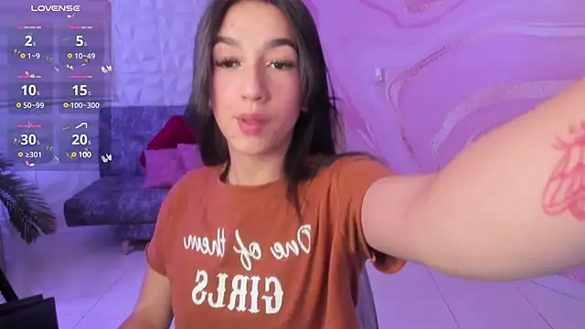 SaraaMills online show from January 7, 7:38 pm