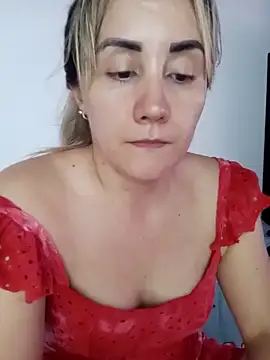 Snapshot of Isabel23zr chatting on October 6, 3:53 pm Isabel23zr online show from October 6, 3:53 pm