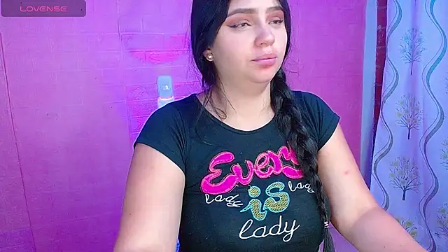 Snapshot of karol_9 chatting on July 1, 2:35 am karol 9 online show from July 1, 2:35 am