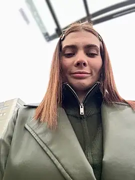 Snapshot of Accole chatting on November 10, 7:18 am Accole online show from November 10, 7:18 am