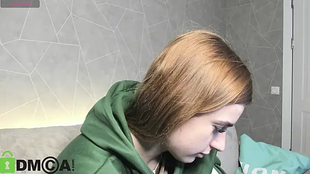 Stacey Brown online show from December 22, 1:24 am