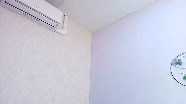 Chantal taylor  online show from October 15, 12:05 pm