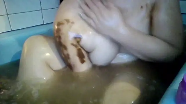 Snapshot of asialovedoll chatting on December 8, 7:00 pm asialovedoll online show from December 8, 7:00 pm