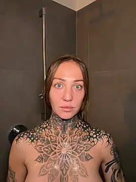 ElenaHaze online show from April 13, 6:41 am