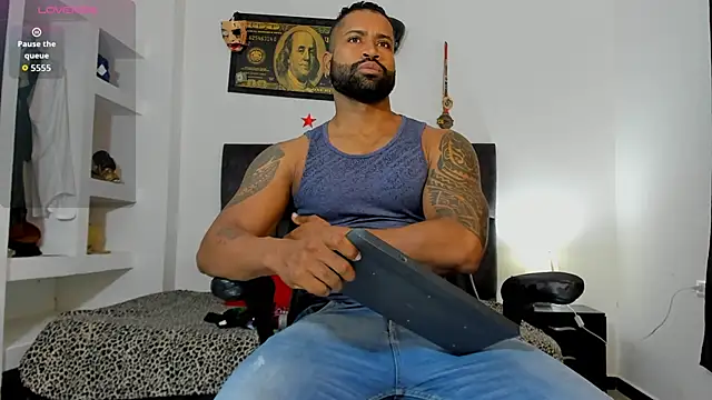 Snapshot of MattRodriguez9 chatting on November 30, 11:03 am MattRodriguez9 online show from November 30, 11:03 am