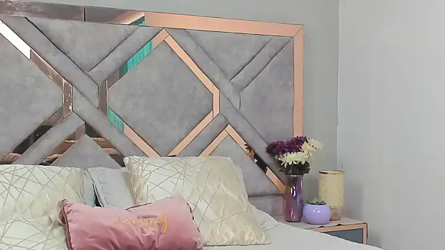 Victoriabecker online show from January 22, 8:49 pm