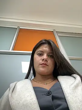 Victoriabecker online show from November 12, 10:30 pm