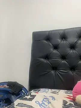 adaraSmiith online show from January 18, 8:30 pm