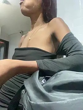 adaraSmiith online show from January 29, 11:30 am