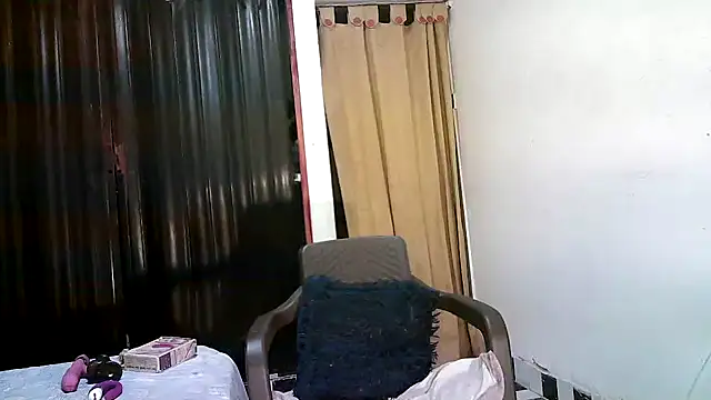 kimmiemm online show from November 28, 12:13 am