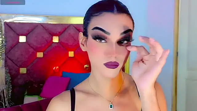 the-horus-girl online show from April 12, 2:05 am