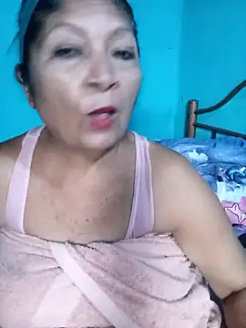 naysi online show from October 31, 7:48 pm