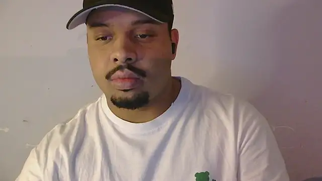 Mobtcreator23 online show from July 14, 1:19 am