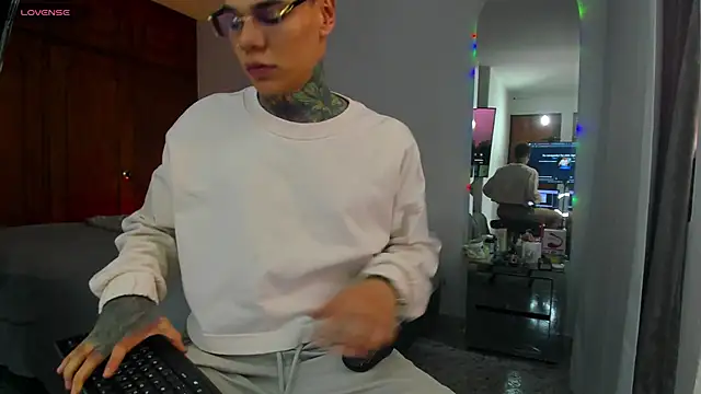 Jordyrodriiguez online show from February 12, 6:30 pm