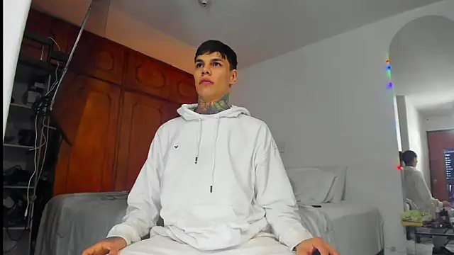 Jordyrodriiguez online show from February 16, 6:32 am