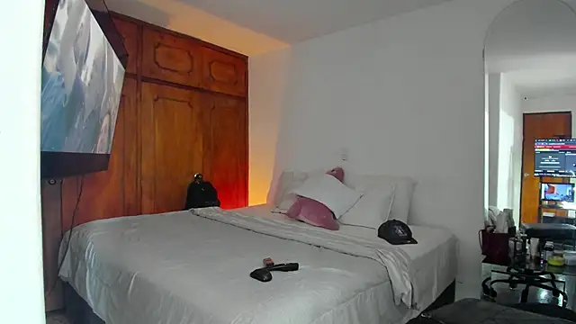 Jordyrodriiguez online show from February 27, 8:31 pm