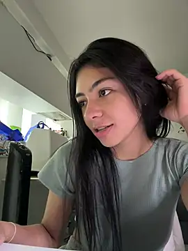 Liissa cute  online show from December 9, 12:45 am