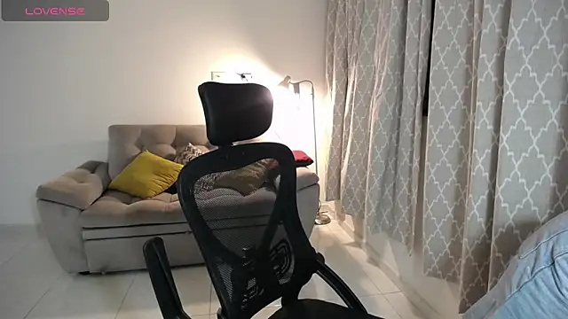 Liissa cute  online show from February 25, 12:14 am