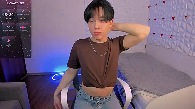 Snapshot of Jerry_Bomb chatting on April 11, 2:49 am Jerry Bomb online show from April 11, 2:49 am